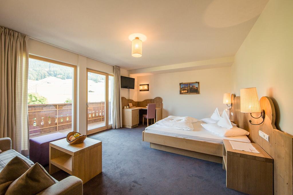 Parc Hotel Tyrol Castelrotto Eksteriør billede