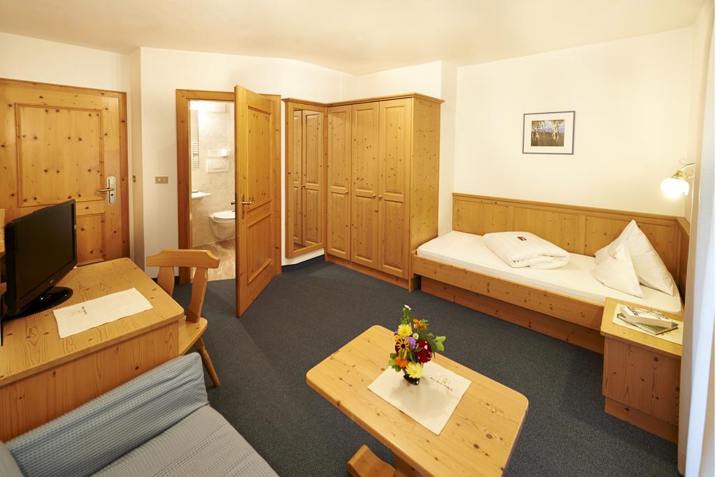 Parc Hotel Tyrol Castelrotto Eksteriør billede