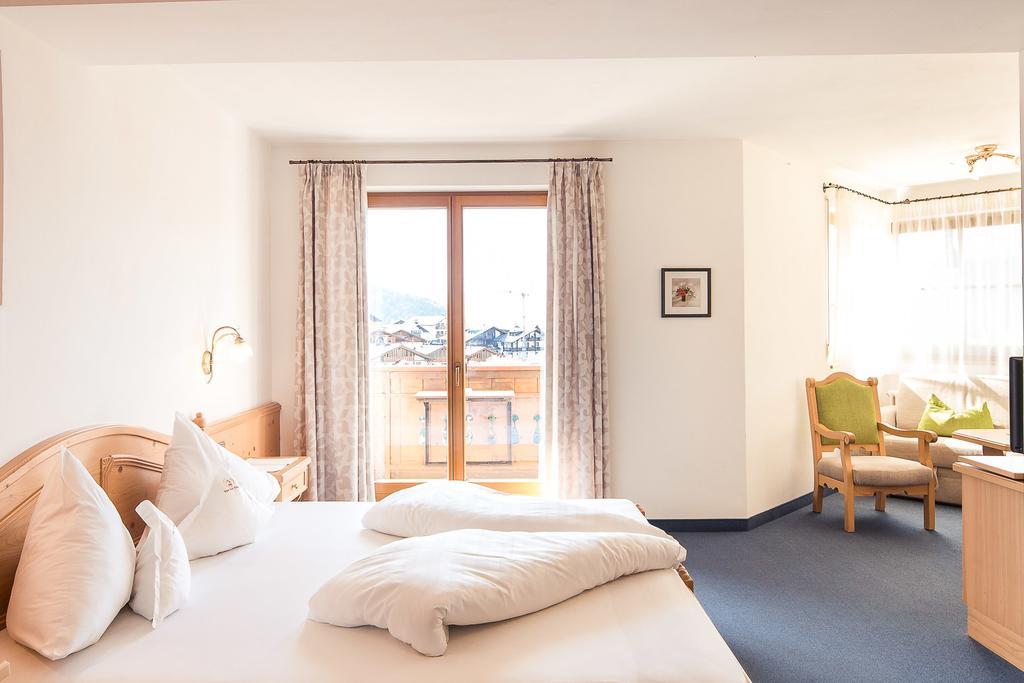 Parc Hotel Tyrol Castelrotto Eksteriør billede